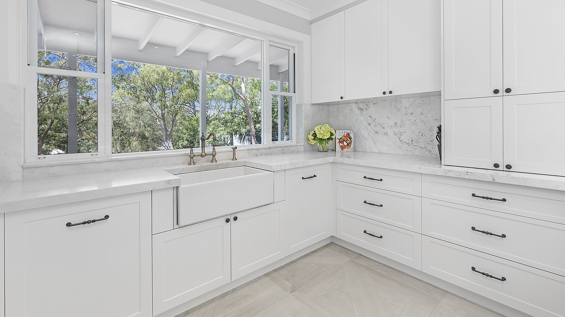 Oatley, Shaker style kitchen with a Carrara marble benchtop