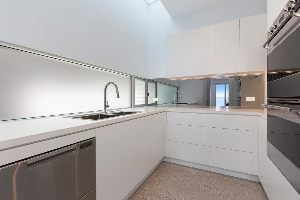Polyurethane Butler's Pantry with electronic push-open drawers and a mirror splashback - Freshwater, Sydney
