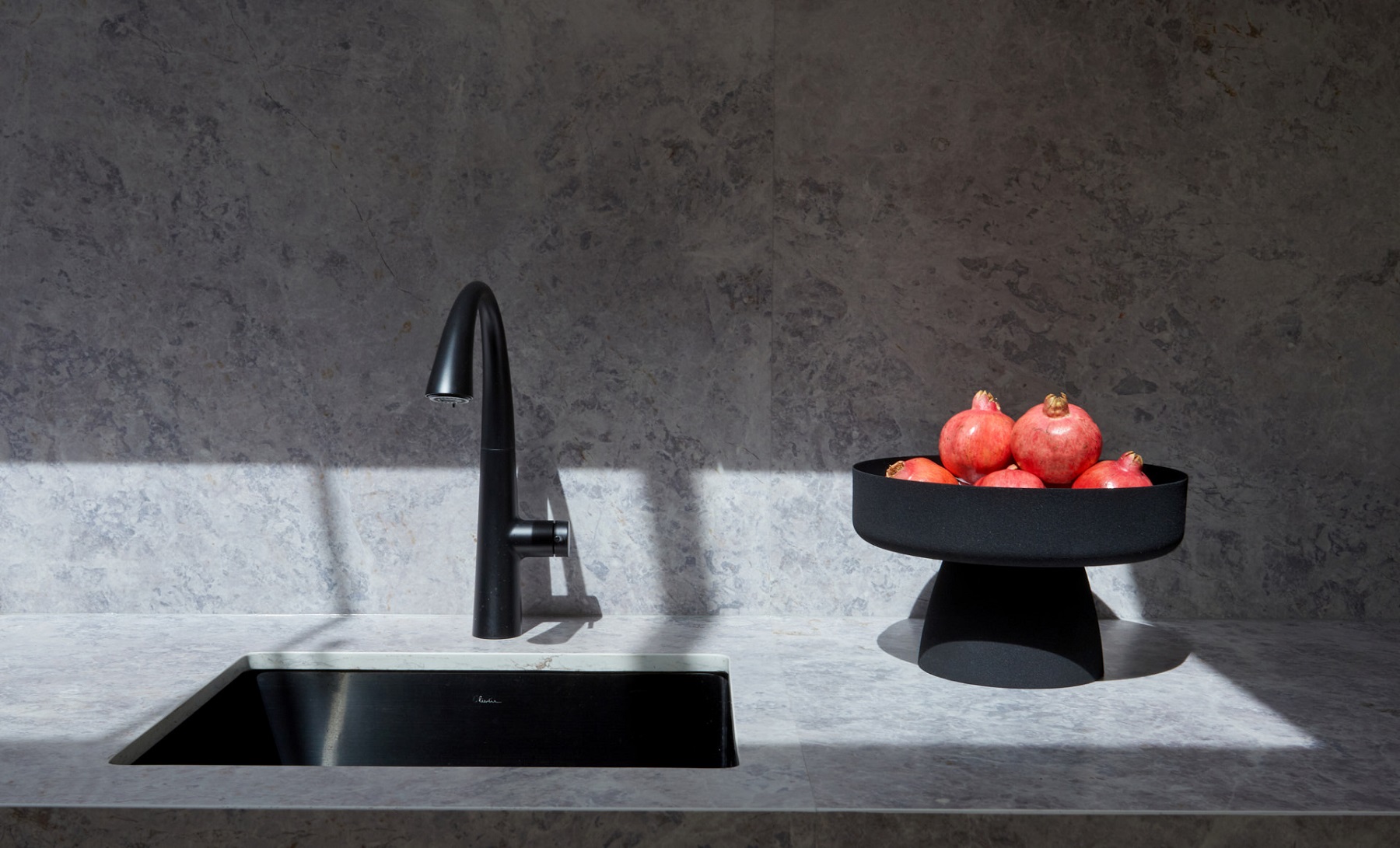 Annandale, Satin Polyurethane kitchen with a 40mm Smartstone Tundra Grigio stone benchtop and splashback
